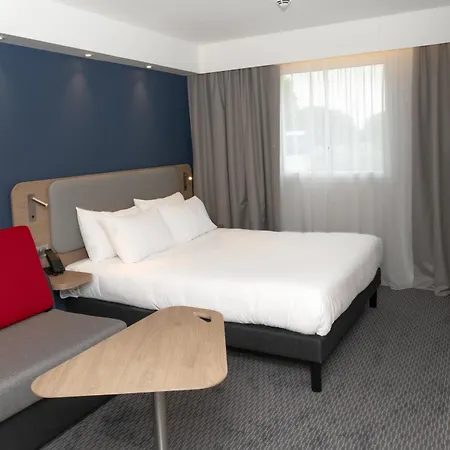 Отель Express Caen By Ihg 3*