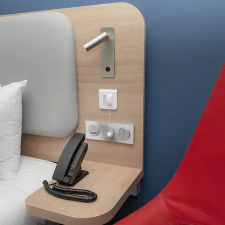 Отель Express Caen By Ihg 3*