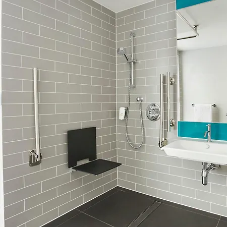 Express Caen By Ihg Epron