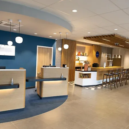 酒店 Express Caen By Ihg 3*