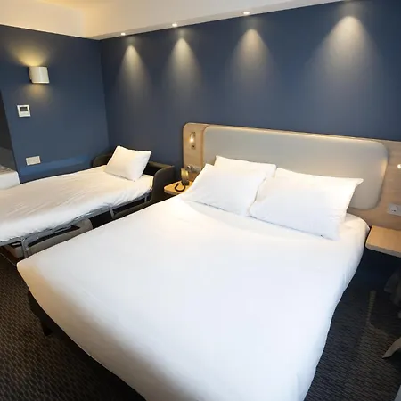 Отель Express Caen By Ihg Epron