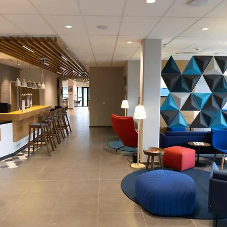 Express Caen By Ihg Hotel 3*