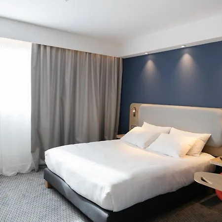 酒店 Express Caen By Ihg 3*