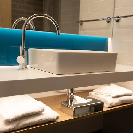 Express Caen By Ihg 3* Epron