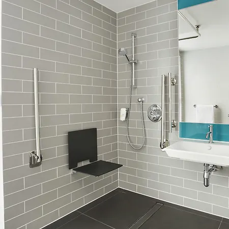 Express Caen By Ihg Epron