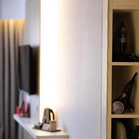 Express Caen By Ihg Hotel