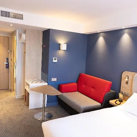 Express Caen By Ihg Hotel