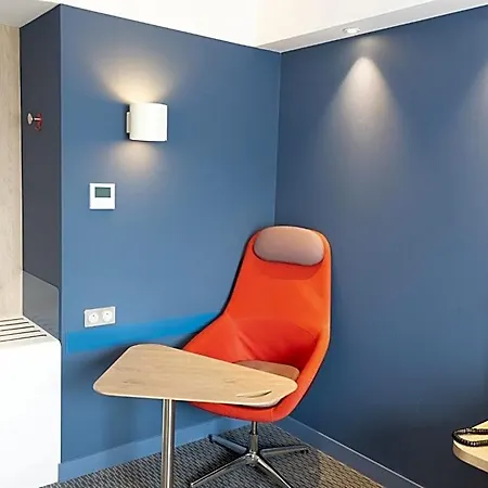 Express Caen By Ihg Epron