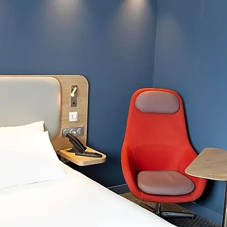 Express Caen By Ihg Epron
