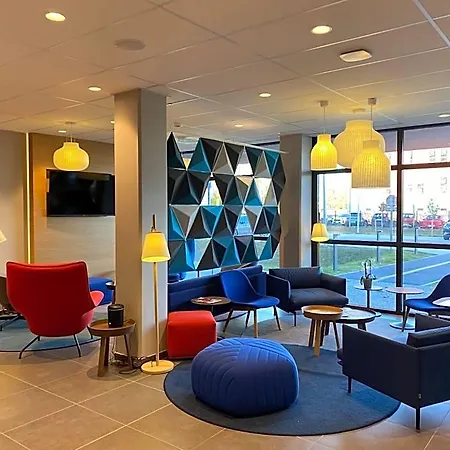 Express Caen By Ihg Hotel 3*