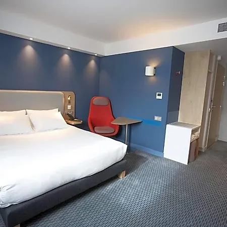 Express Caen By Ihg Hotel