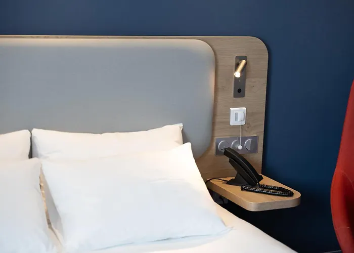 Express Caen By Ihg מלון 3*